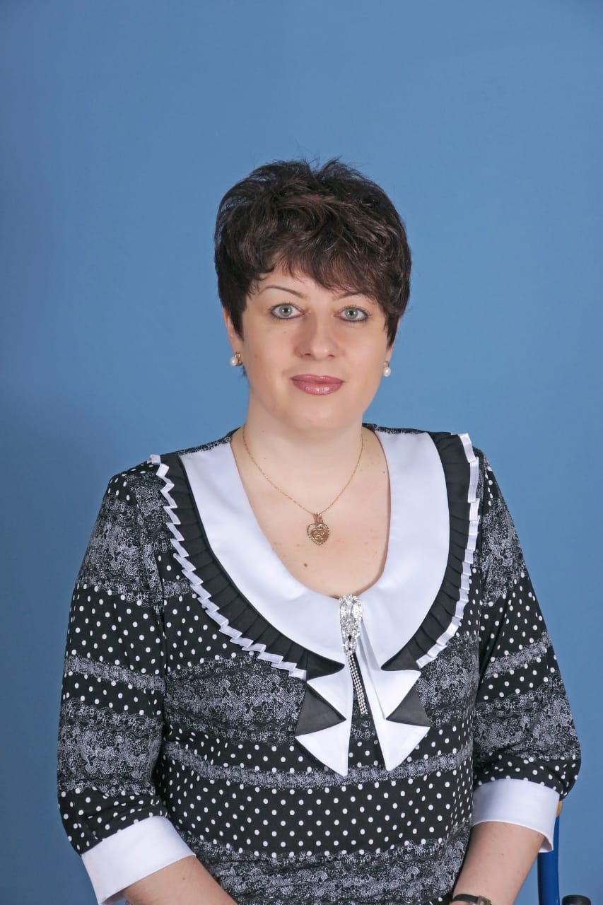 Пуляевская Елена Владимировна.
